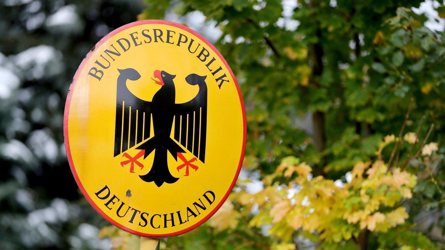 So entstand die Bundesrepublik (so-entstand-die-bundesrepublik) Документальный фильм