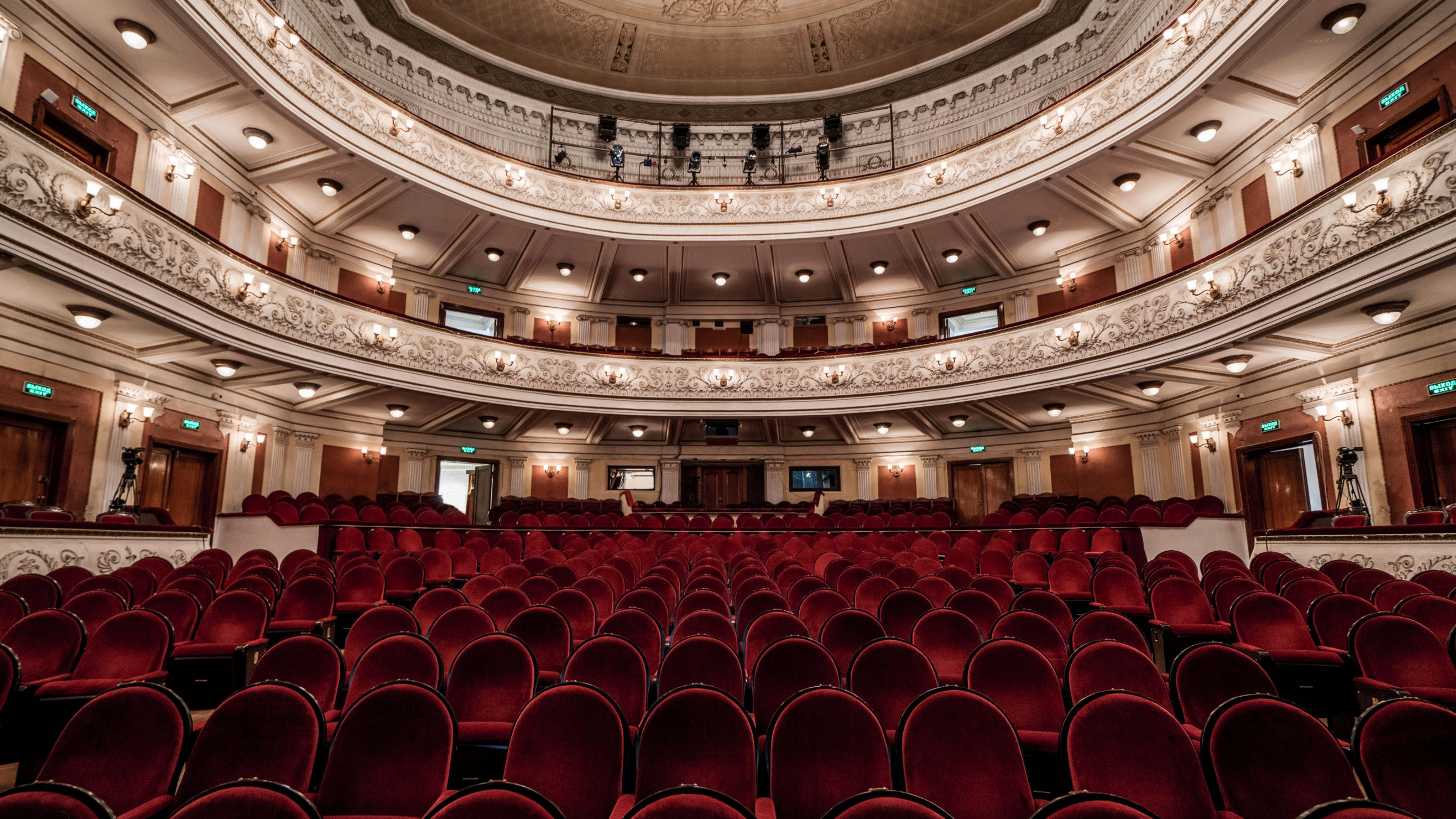 Пермский театр оперы и балета. «Тщетная предосторожность» (permskij-teatr-opery-i-baleta-tschetnaja-predostorozhnost) Спектакль
