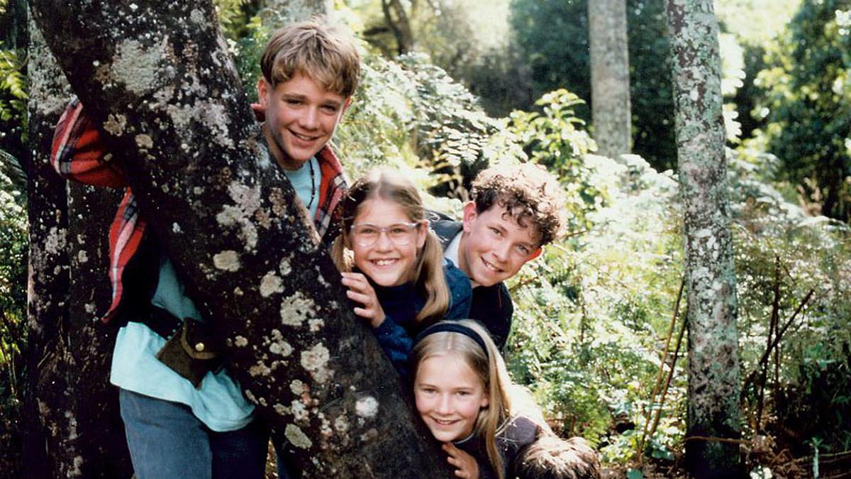 Загадочные истории Энид Блайтон (zagadochnye-istorii-enid-blajton) Сериал 1997