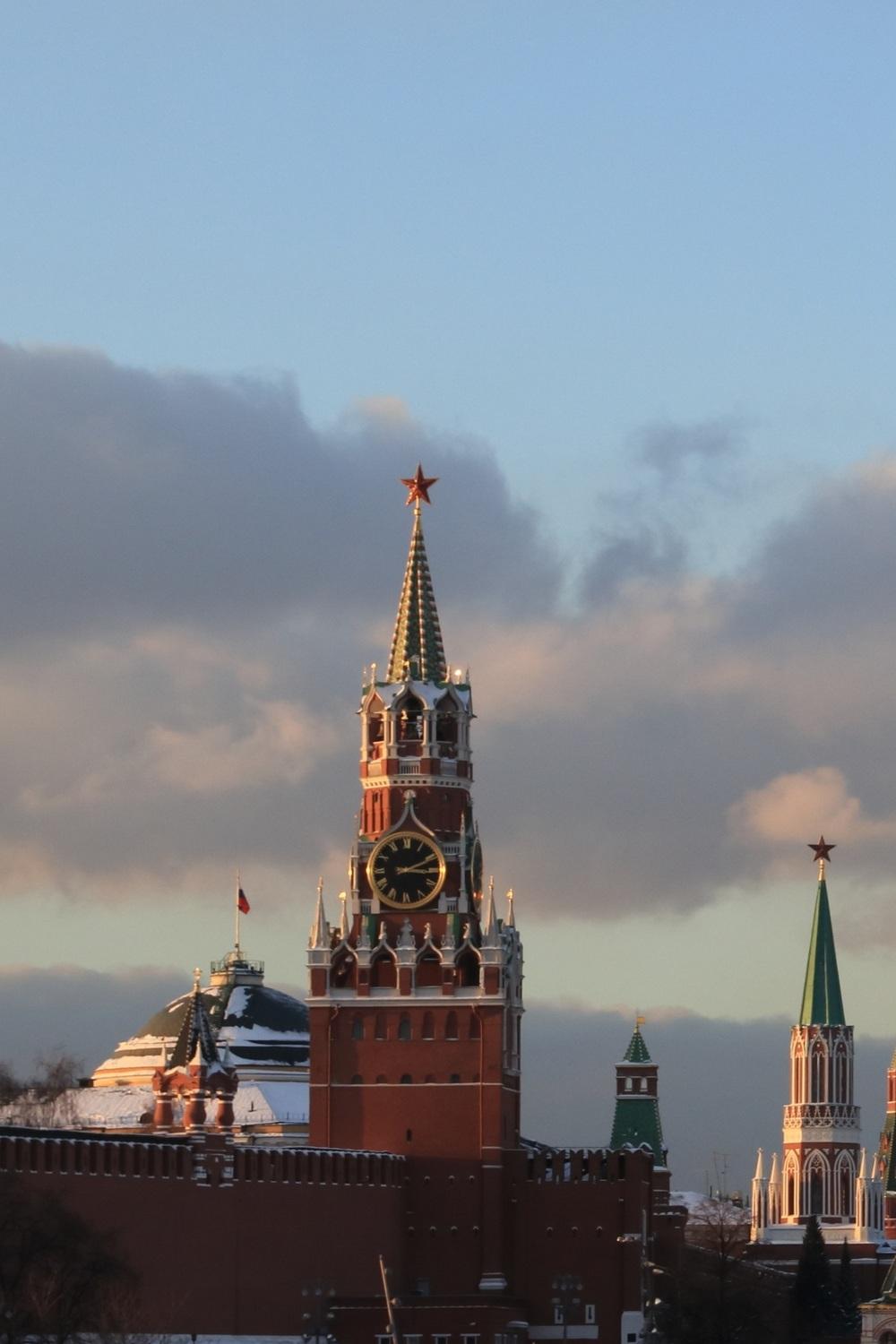 Тайные знаки Московского Кремля (tajnye-znaki-moskovskogo-kremlja) Документальный фильм