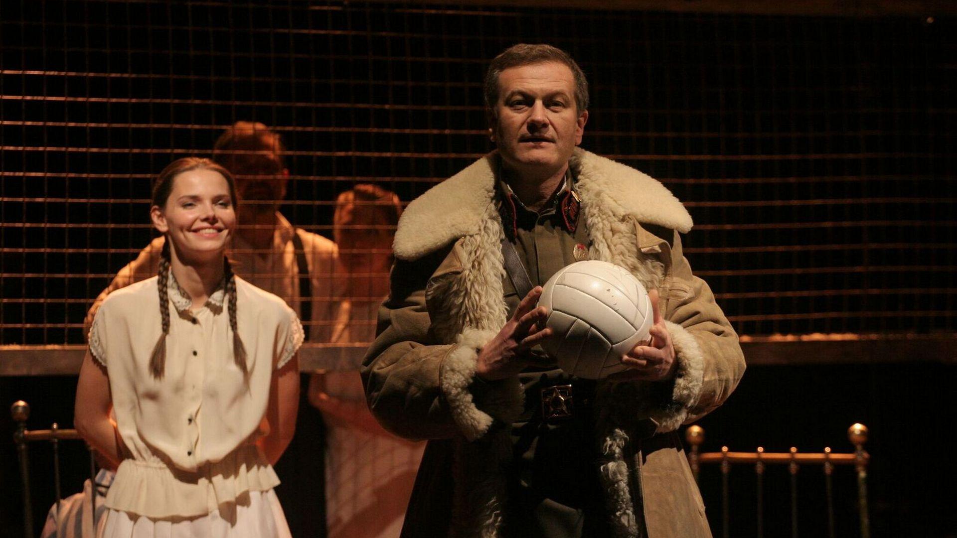 Жизнь и судьба (zhizn-i-sudba) Спектакль