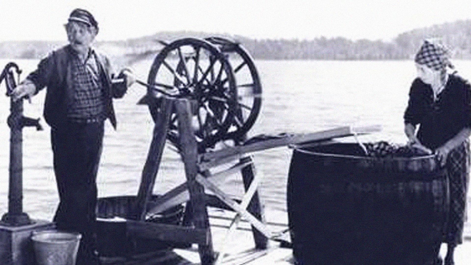 Åsa-Nisse flyger i luften (sa-nisse-flyger-i-luften) Фильм 1956