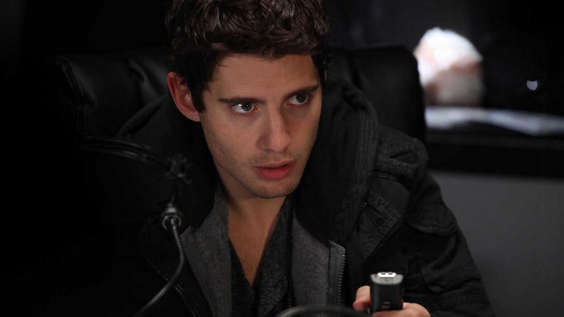 За гранью (za-granju) Фильм 2011