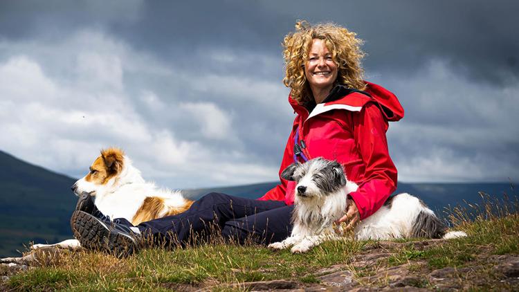 Постер Escape to the Farm with Kate Humble