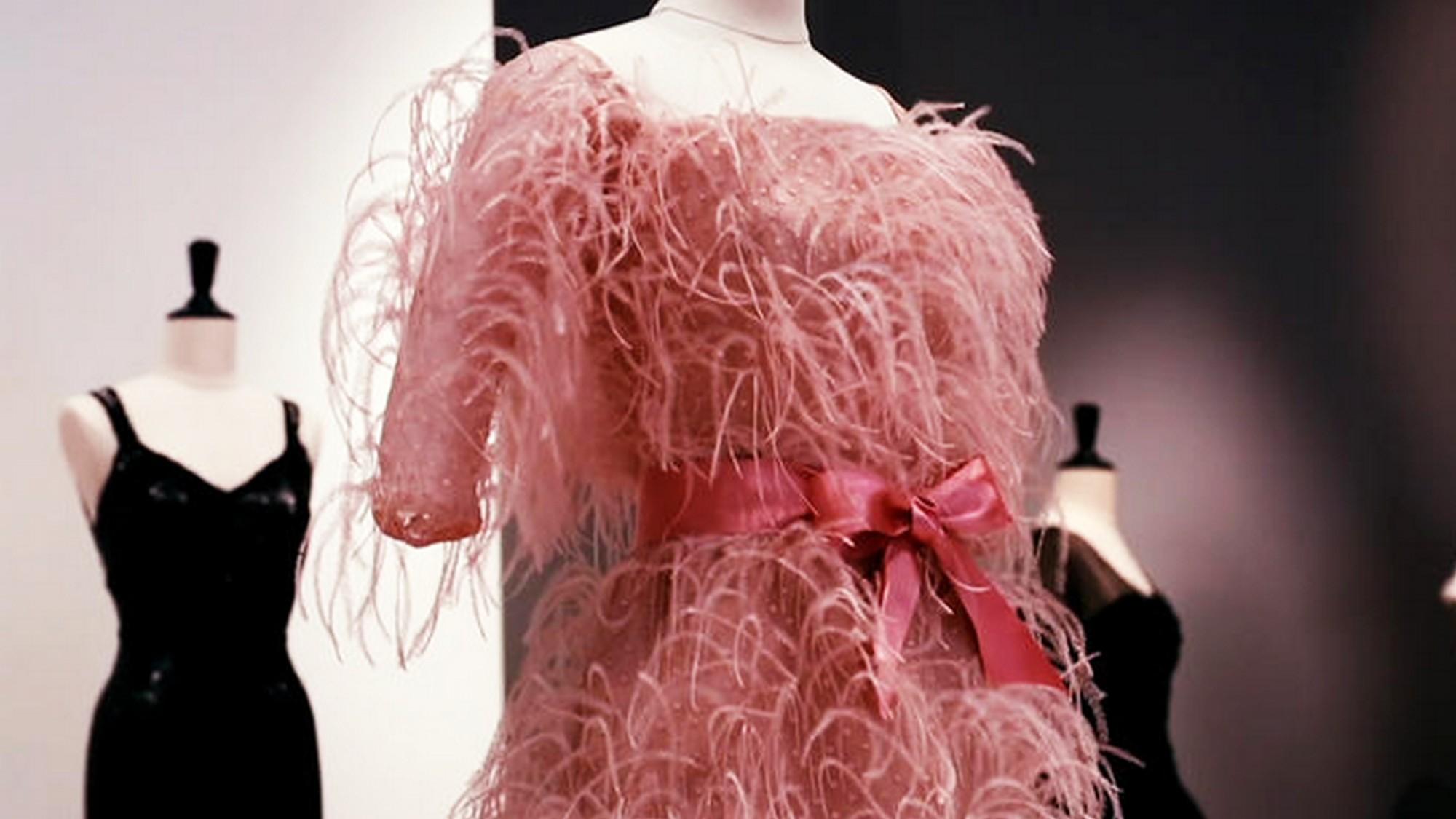 Au fil des enchères (au-fil-des-enchres) Документальный сериал