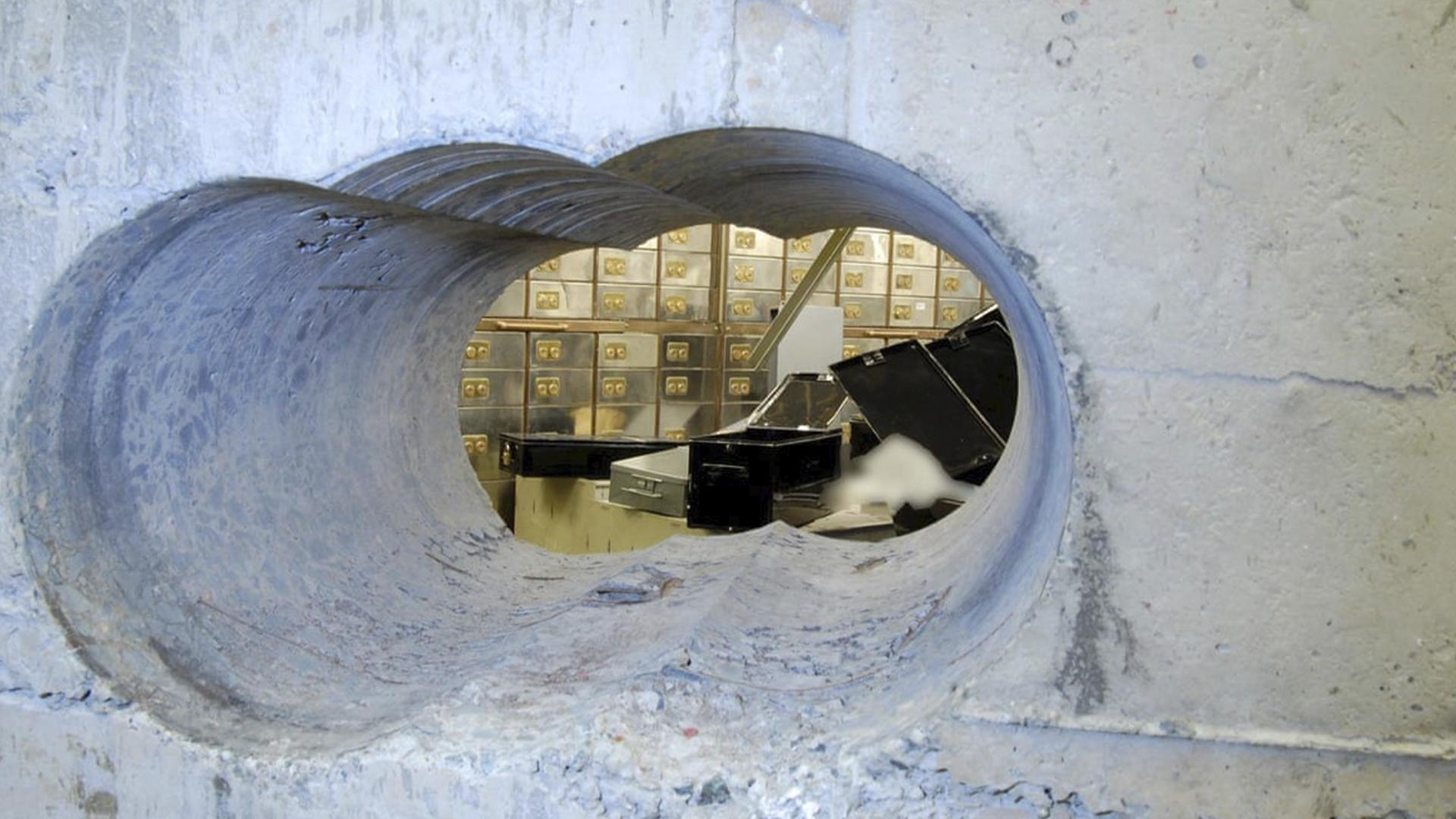 Hatton Garden Heist: One Last Job (hatton-garden-heist-one-last-job) Документальный фильм