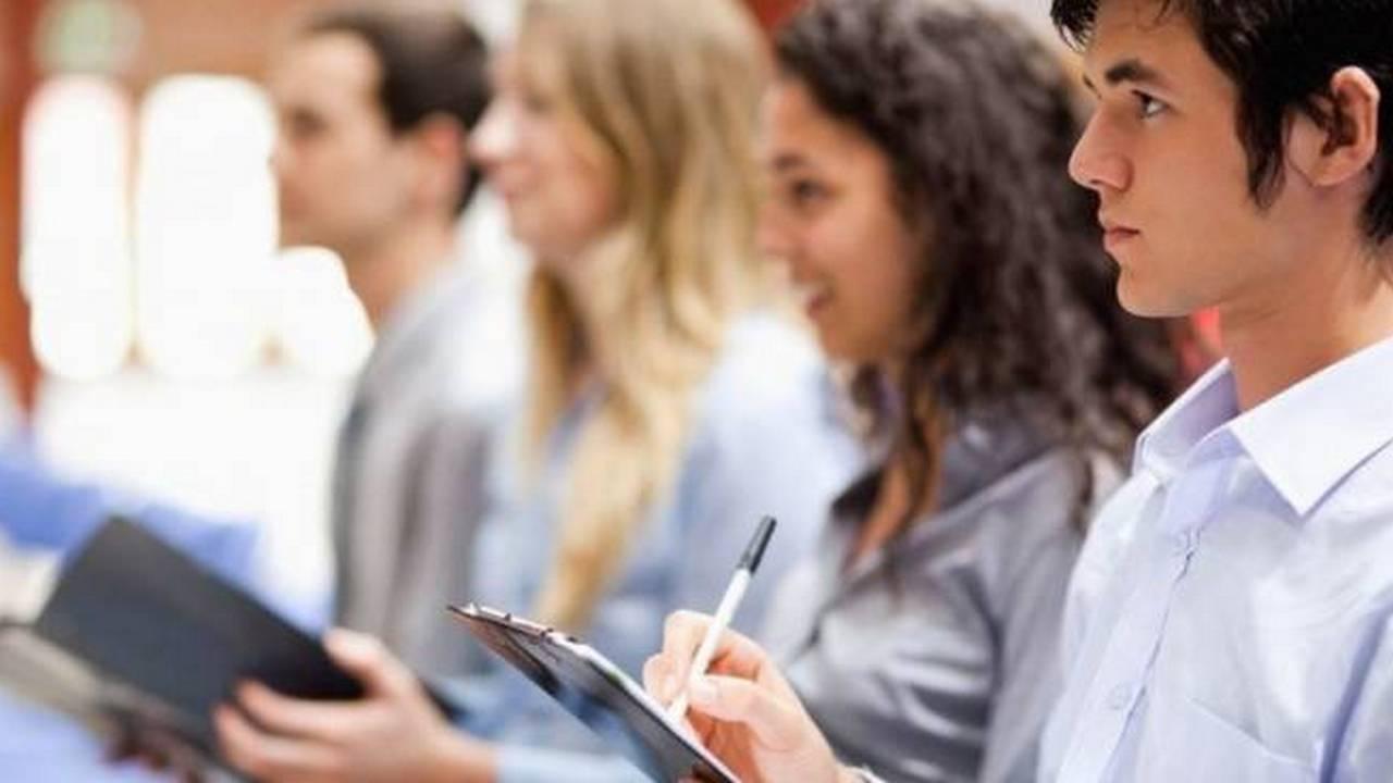 I giovani e il lavoro (i-giovani-e-il-lavoro) ТВ-шоу