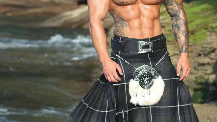 Постер Men in Kilts: A Roadtrip with Sam and Graham