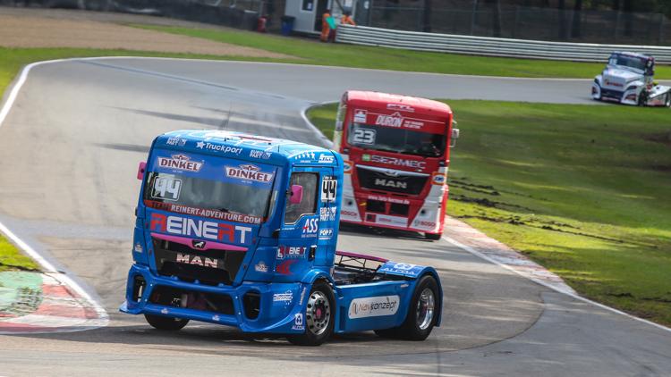 Постер Championnat d'Europe de courses de camions. 1re manche 2020