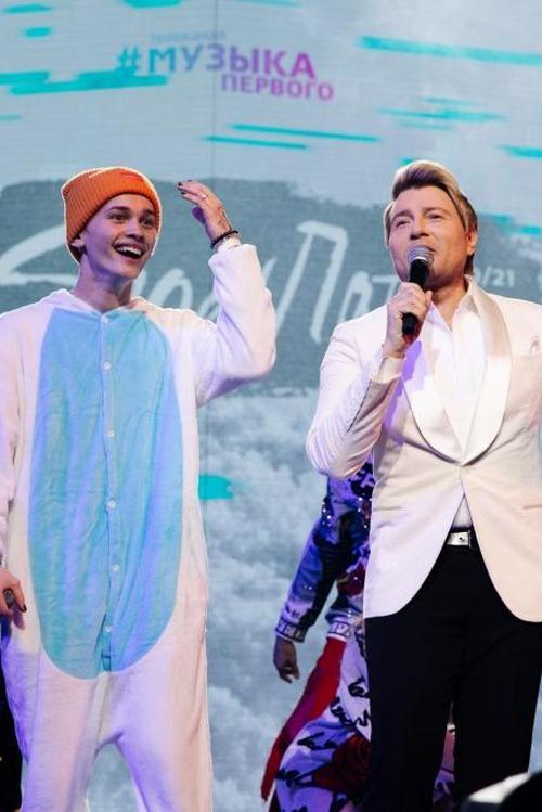 Белое новогоднее шоу #Snowпати 20/21. Лучшее (beloe-novogodnee-shou-snowpati-2021-luchshee) ТВ-шоу