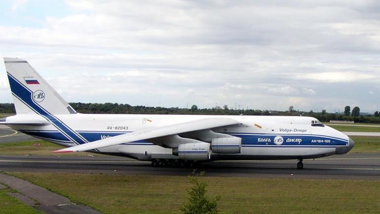 Постер Antonov 124 – Schwertransporter der Lüfte