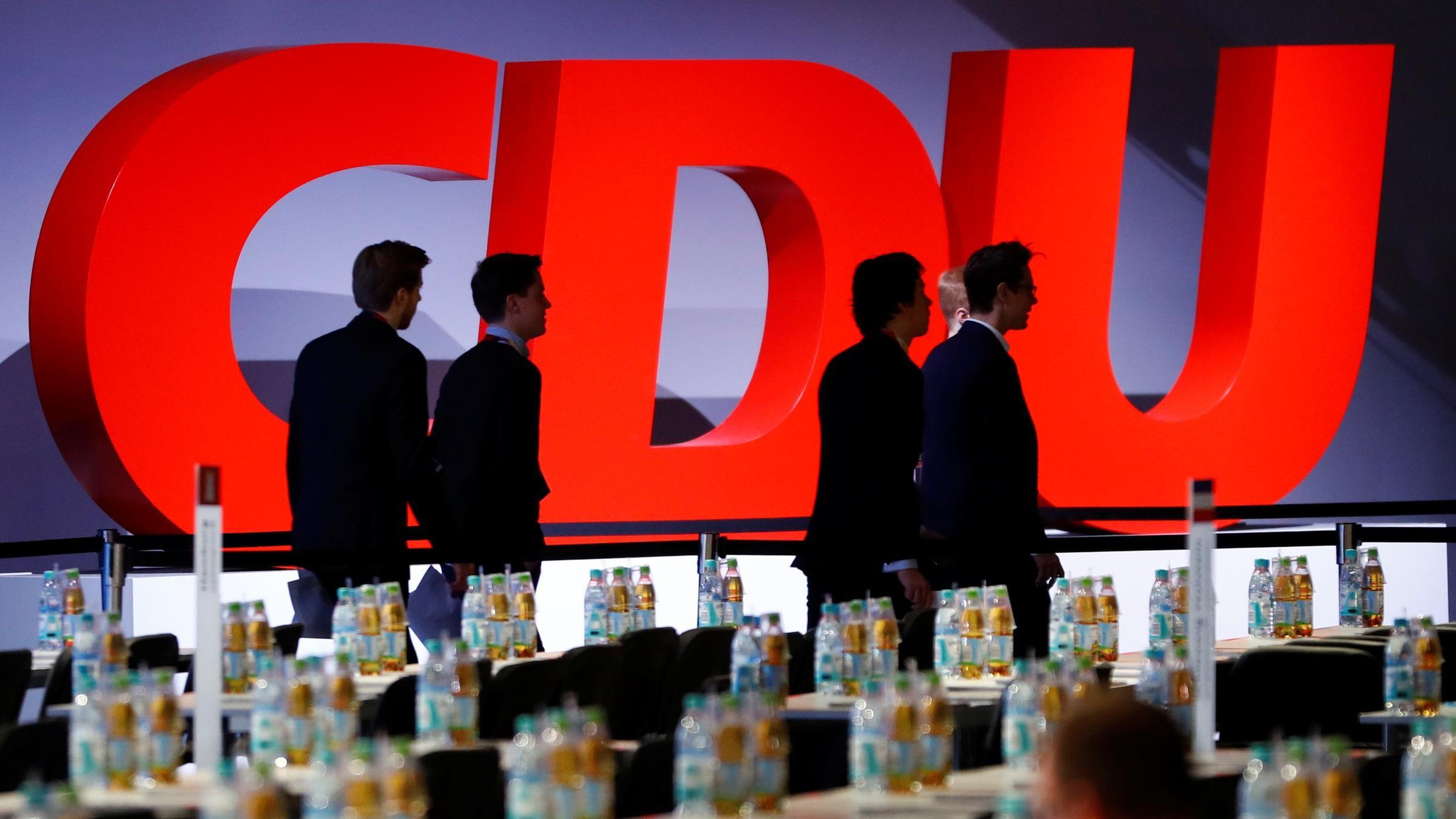 Bericht vom Parteitag der CDU in Berlin (bericht-vom-parteitag-der-cdu-in-berlin) Другое