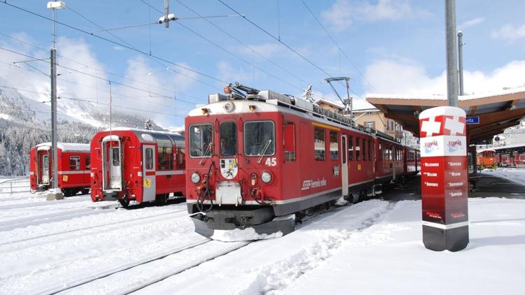 Постер Mit dem Zug durch Graubünden