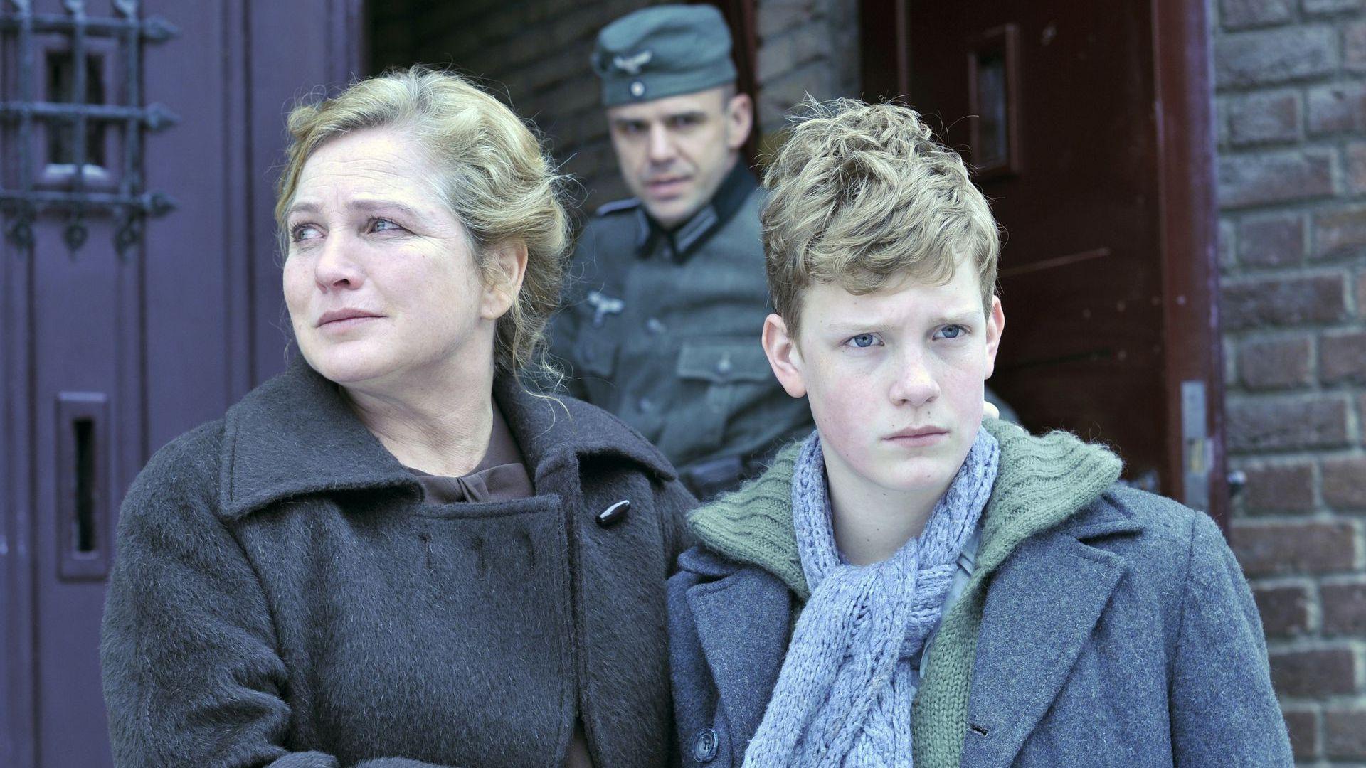 Зима в военное время (zima-v-voennoe-vremja) Фильм 2008
