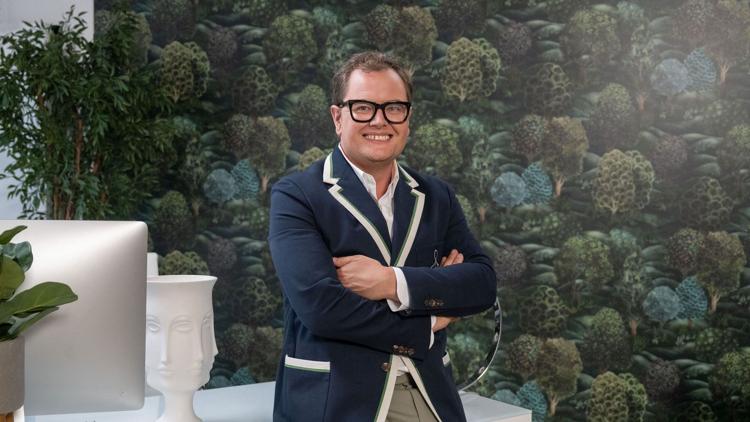 Постер Interior Design Masters with Alan Carr