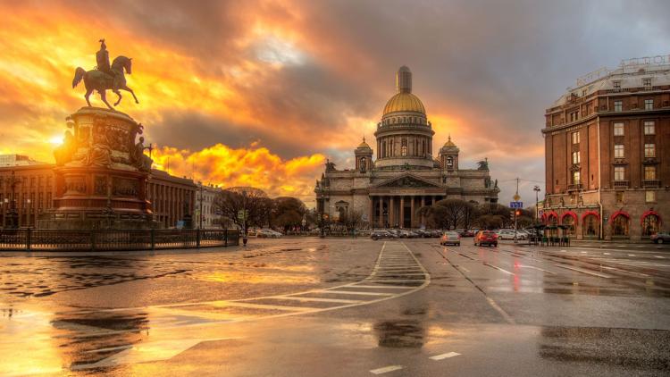 Постер Петербург. Город решений