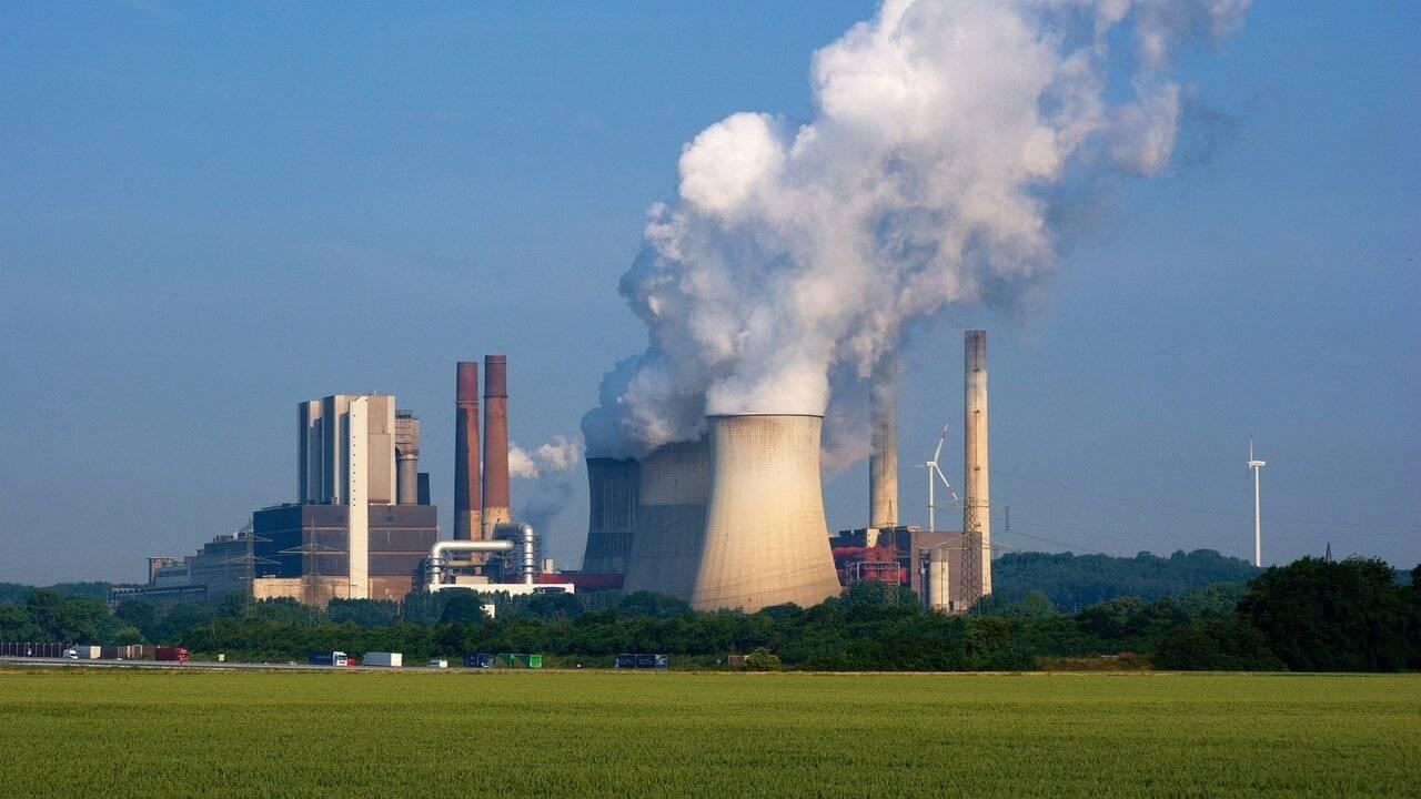 Centrales nucléaires : le grand chantier (centrales-nuclaires-le-grand-chantier) Документальный фильм