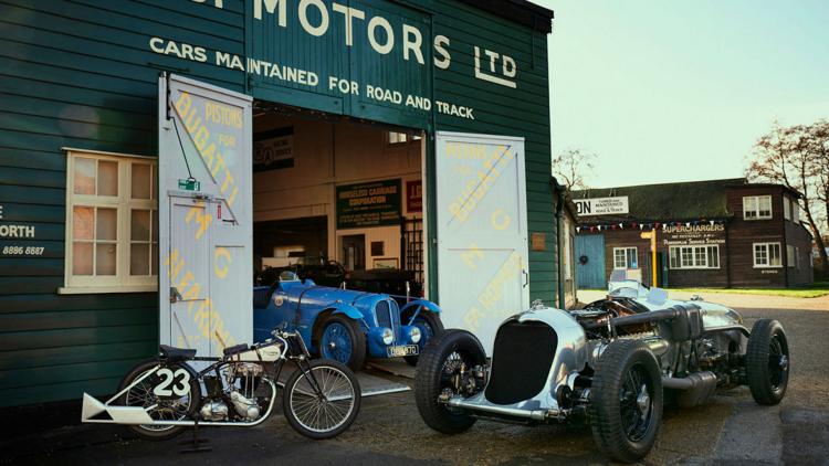 Постер Secrets of the Transport Museum