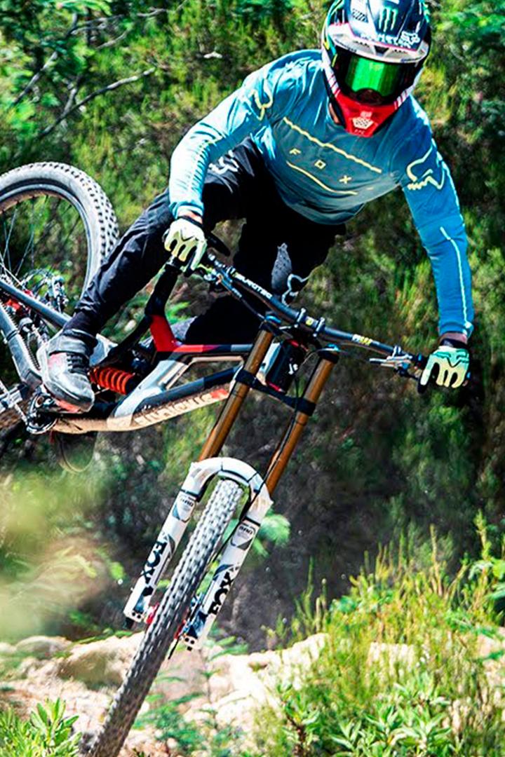 Between the Races (between-the-races) Досуг, хобби