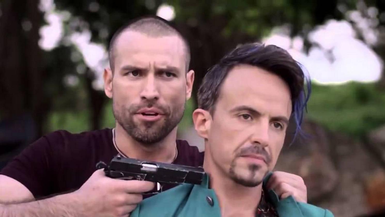 Oro y Polvo (oro-y-polvo) Фильм 2015