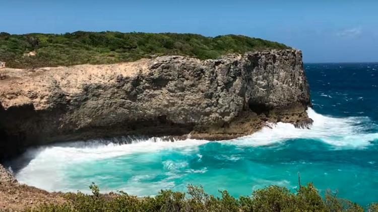 Постер Guadeloupe, l'île aux belles eaux