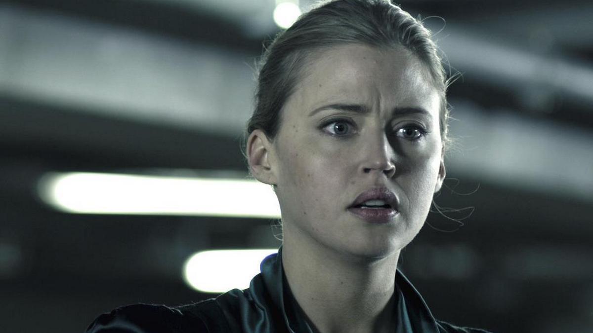 Незнакомец внутри (neznakomets-vnutri) Фильм 2013