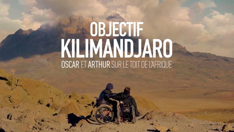 Постер Objectif Kilimandjaro: Oscar et Arthur sur le toit de l'Afrique