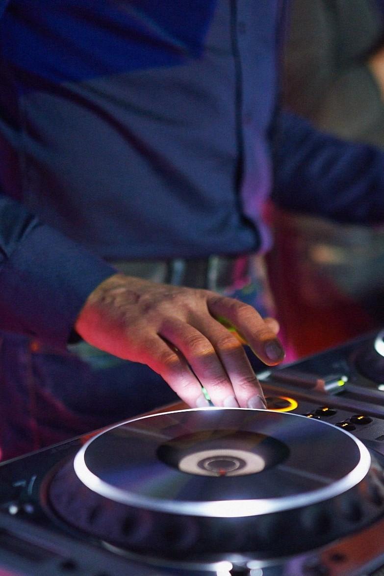 Pure DJ Set Ibiza (pure-dj-set-ibiza) Музыка