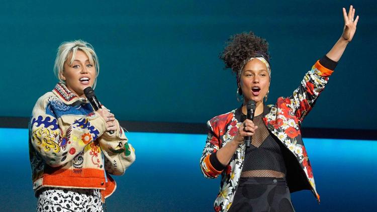 Постер Miley Cyrus X Alicia Keys