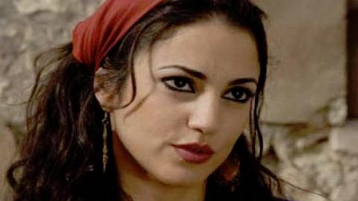 الأولة في الغرام Фильм 2007