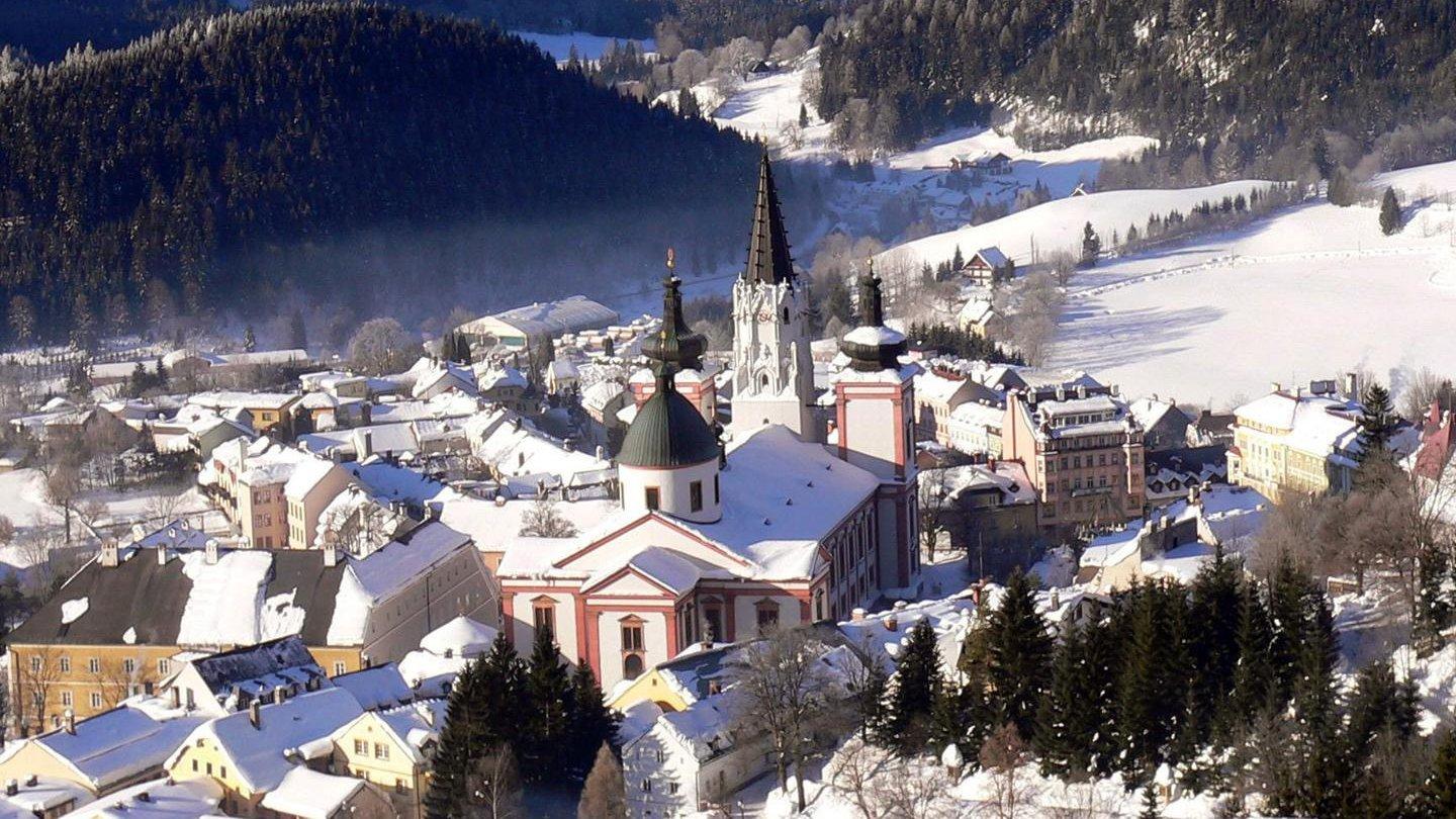 Mariazeller Land-Geheimnisvolle Bergwelt zwischen Ötscher und Hochschwab (mariazeller-land-geheimnisvolle-bergwelt-zwischen-tscher-und-hochschwab) Документальный фильм