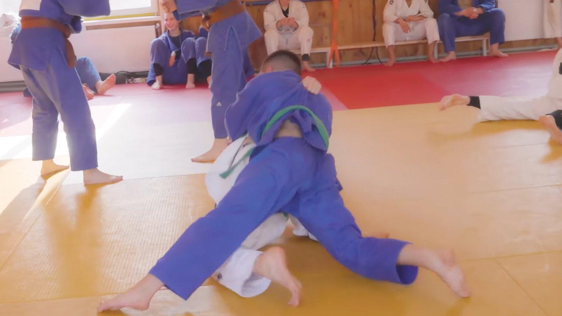 Дзюдо. Спартаківці виховують чемпіонів (dzjudo-spartakvts-vihovujut-chemponv) Документальный фильм