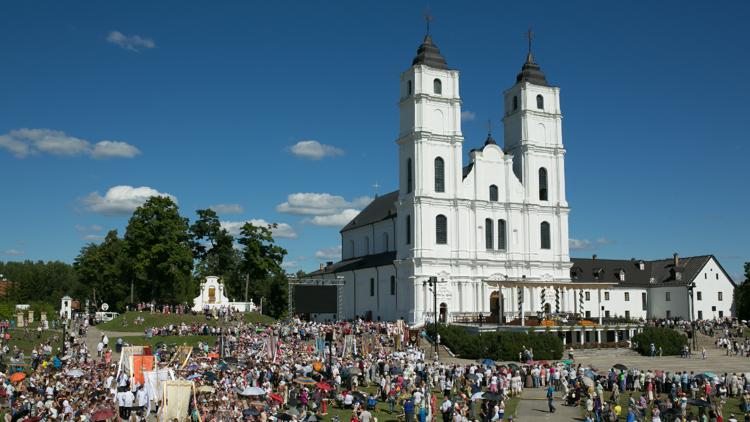 Постер Vissvētākās Jaunavas Marijas debesīs uzņemšanas svētki Aglonā