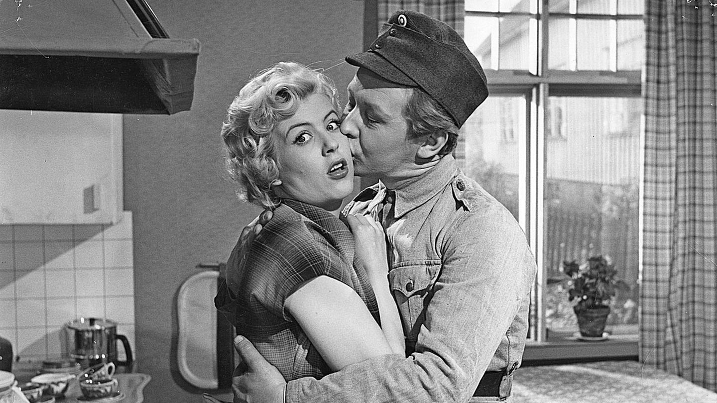 Солдатские страсти (soldatskie-strasti) Фильм 1958