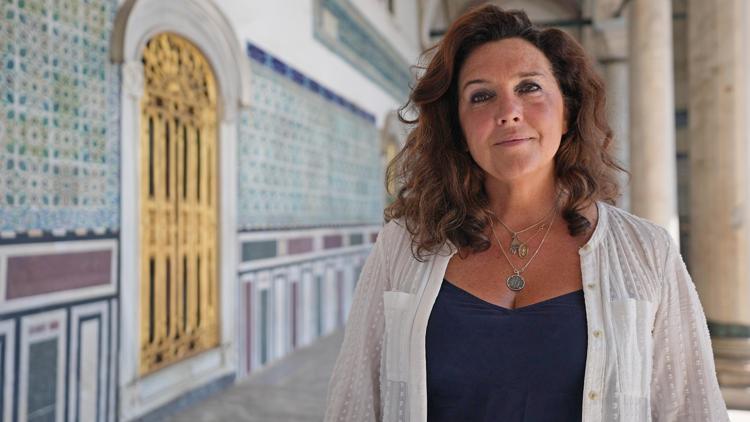 Постер Bettany Hughes' Treasures of the World