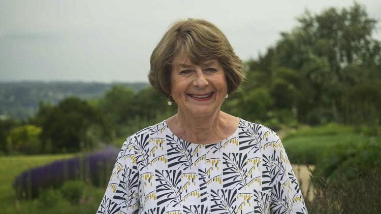 Постер The Cotswolds with Pam Ayres