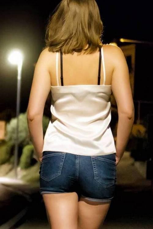 Prostitution: ados en danger (prostitution-ados-en-danger) Документальный фильм