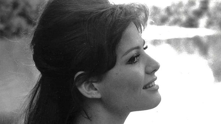 Постер Claudia Cardinale, die italienische Filmdiva