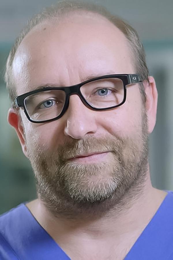 Kinderarzt Berwald – Hilfe mit Herz (kinderarzt-berwald-hilfe-mit-herz) Документальный сериал