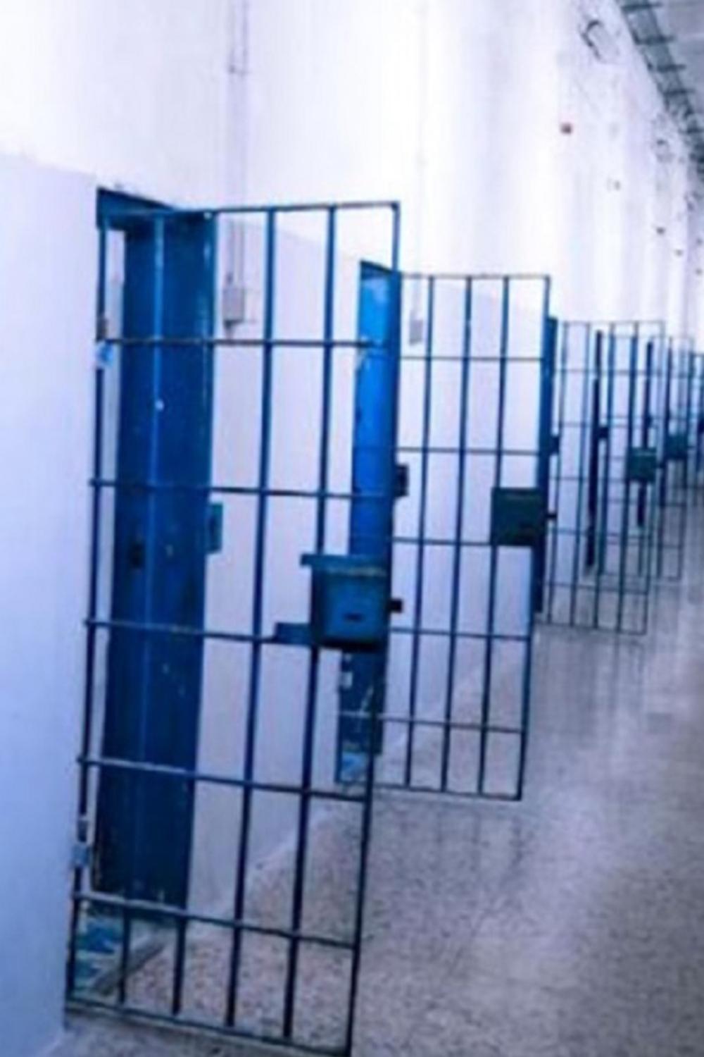 Porto Azzurro, un carcere sotto sequestro (porto-azzurro-un-carcere-sotto-sequestro) Познавательное