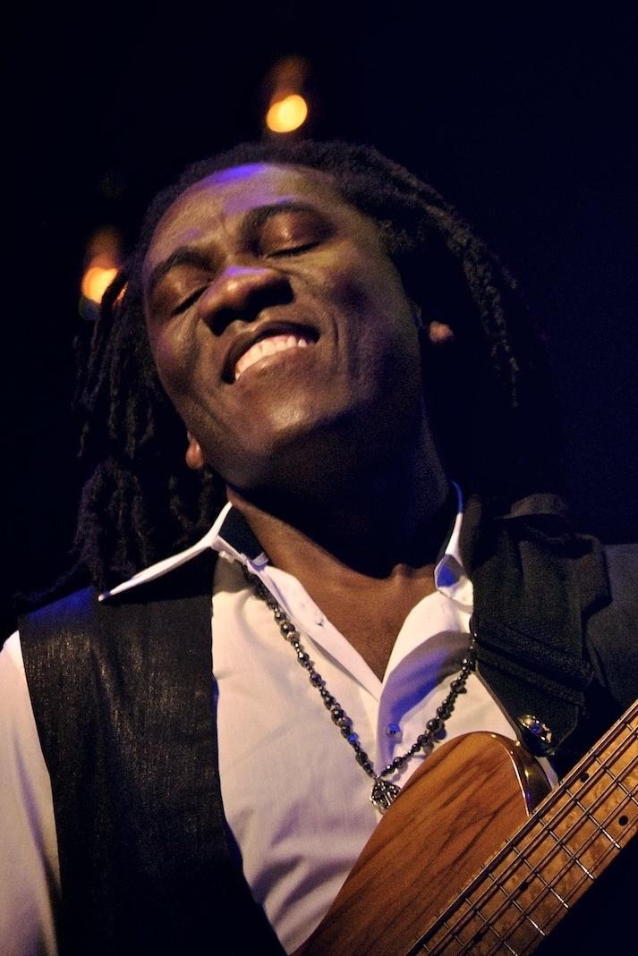 Ричард Бона и группа Mandekan (richard-bona-i-gruppa-mandekan) Музыка