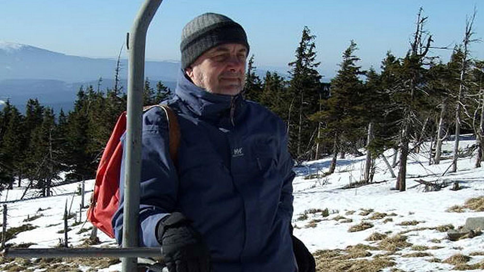 Na vrcholky hor s Vladimírem Čechem (na-vrcholky-hor-s-vladimrem-echem) Документальный сериал