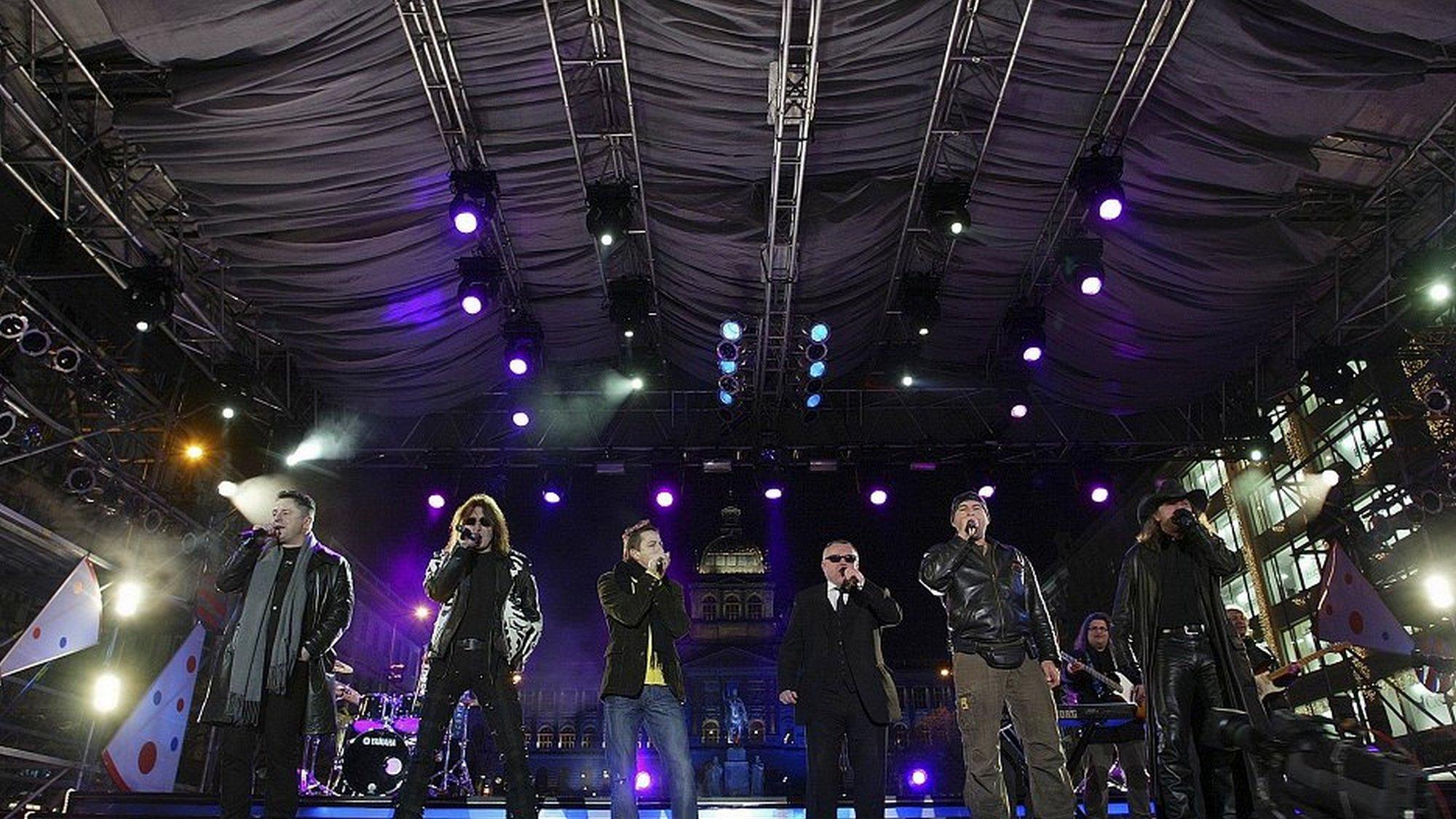 Hity z Václaváku (hity-z-vclavku) Досуг, хобби