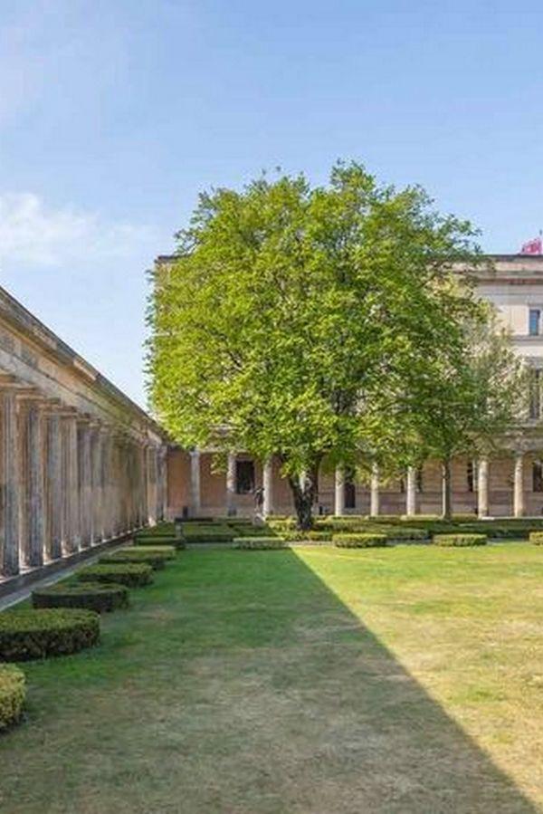 Zu Besuch im Neuen Museum Berlin (zu-besuch-im-neuen-museum-berlin) Документальный фильм