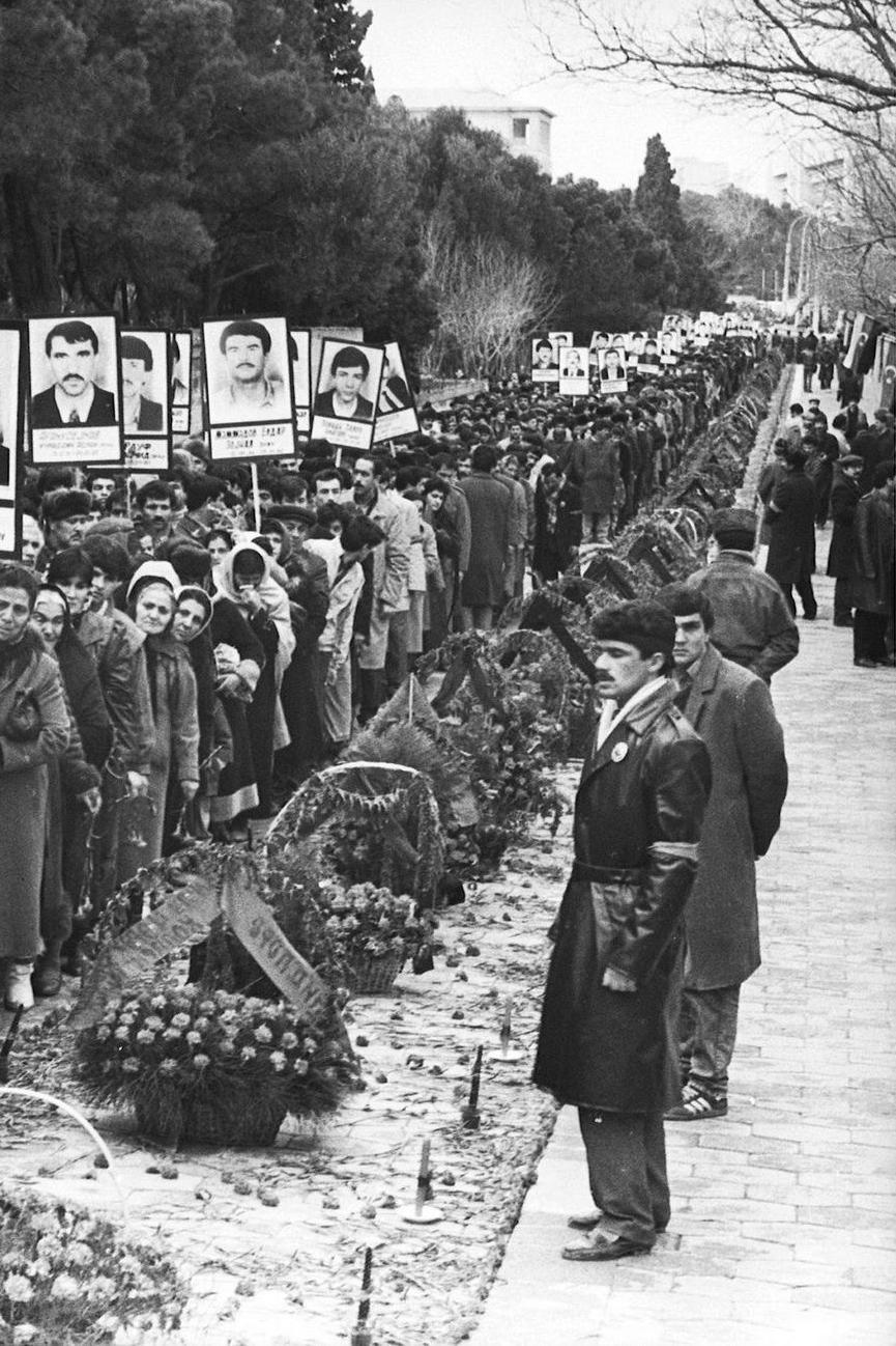 Sabah şənbə idi (sabah-nb-idi) Документальный фильм
