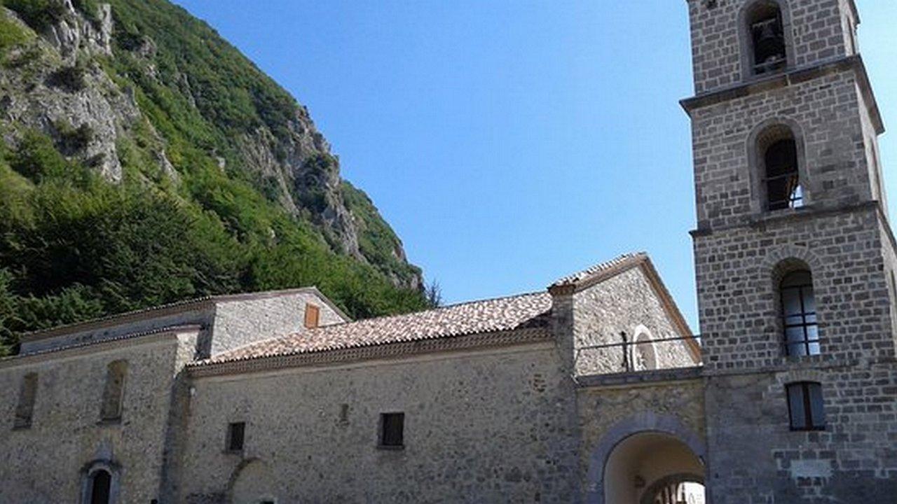 La Madonna di Pierno (la-madonna-di-pierno) Документальный фильм