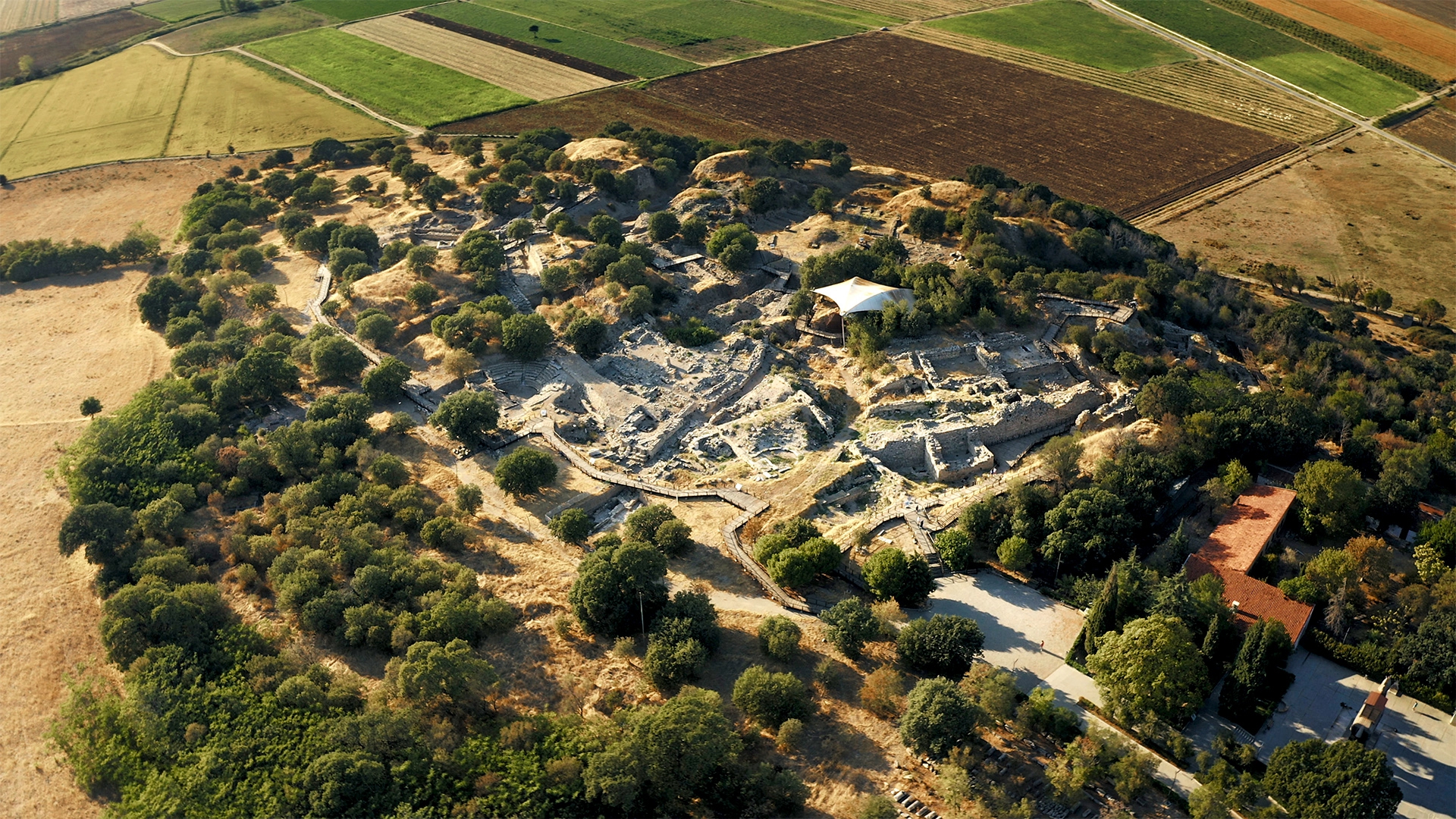 Затерянные города троянцев (zaterjannye-goroda-trojantsev) Документальный сериал