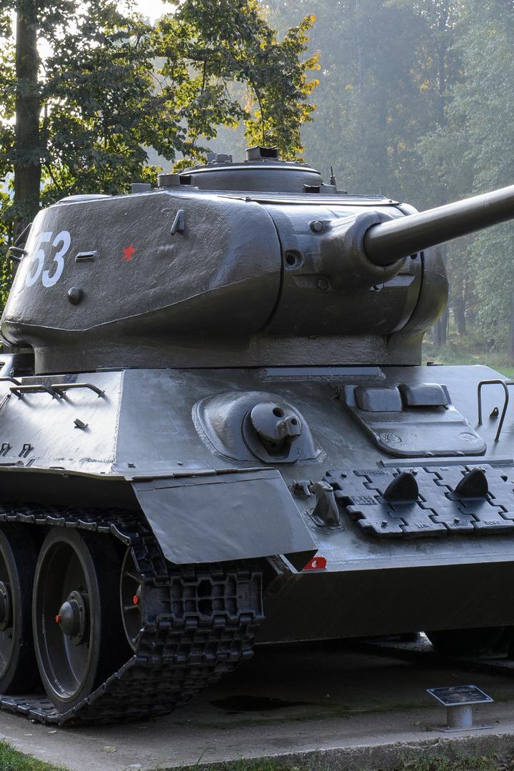 Победить Т-34. Бои в море (pobedit-t-34-boi-v-more) Документальный фильм