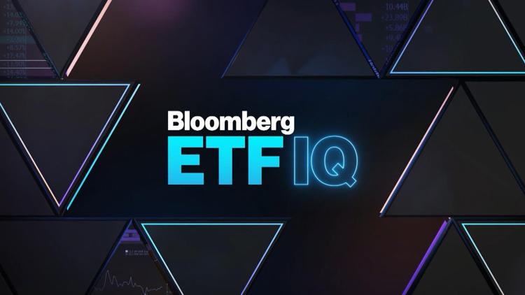 Постер Bloomberg ETF IQ