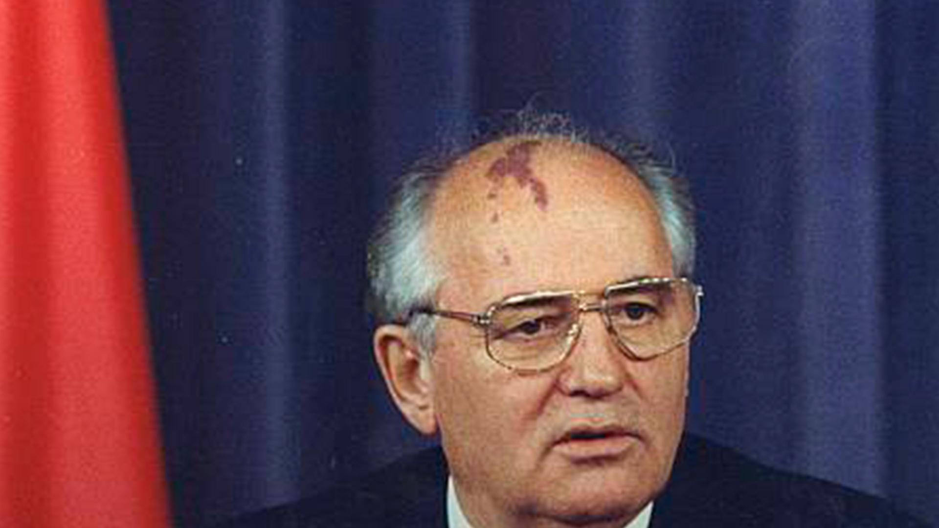 Gorbachov y la paz nuclear (gorbachov-y-la-paz-nuclear) Документальный фильм
